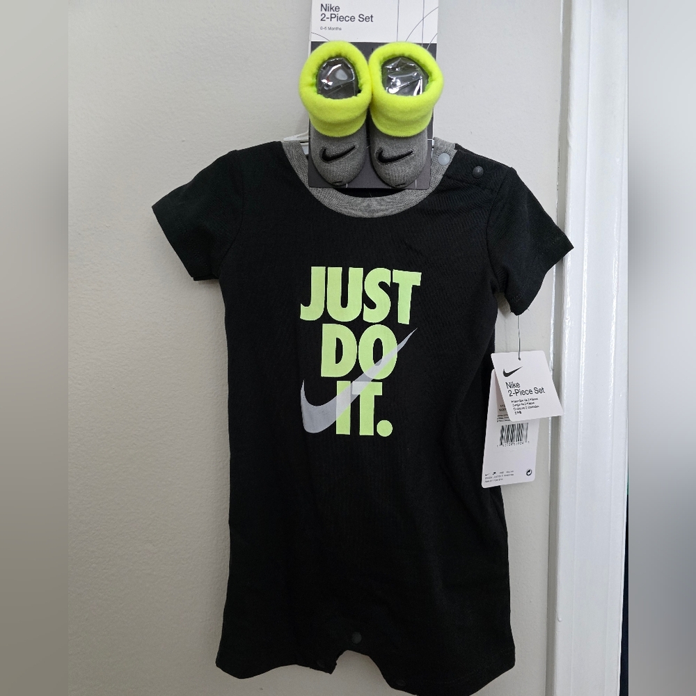 Nike Kids Black Just Do It Onesie Set